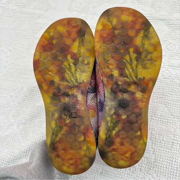 Nobull floral tie dye shoes - Picture 5 of 7